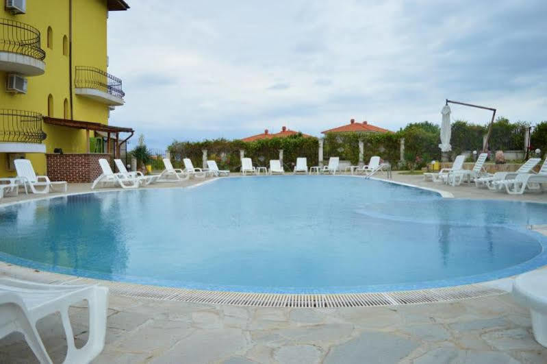 Menada Green Hills Apartments Sozopol Eksteriør bilde